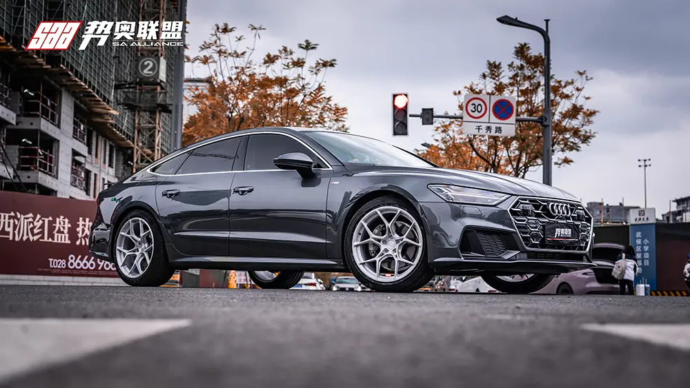 When 24 Audi A7 “put on” N-zero UF-29 wheels: an advanced journey about speed and aesthetics.
